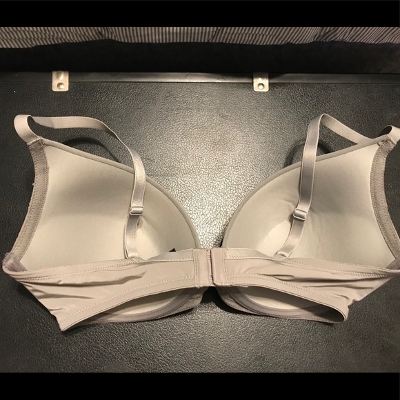 *Never worn!* Push-up Bra - Picture 2 of 4